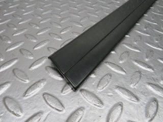 32305 Mercedes-Benz S124 300TE Wagon Rear Right Door Centre Moulding Trim