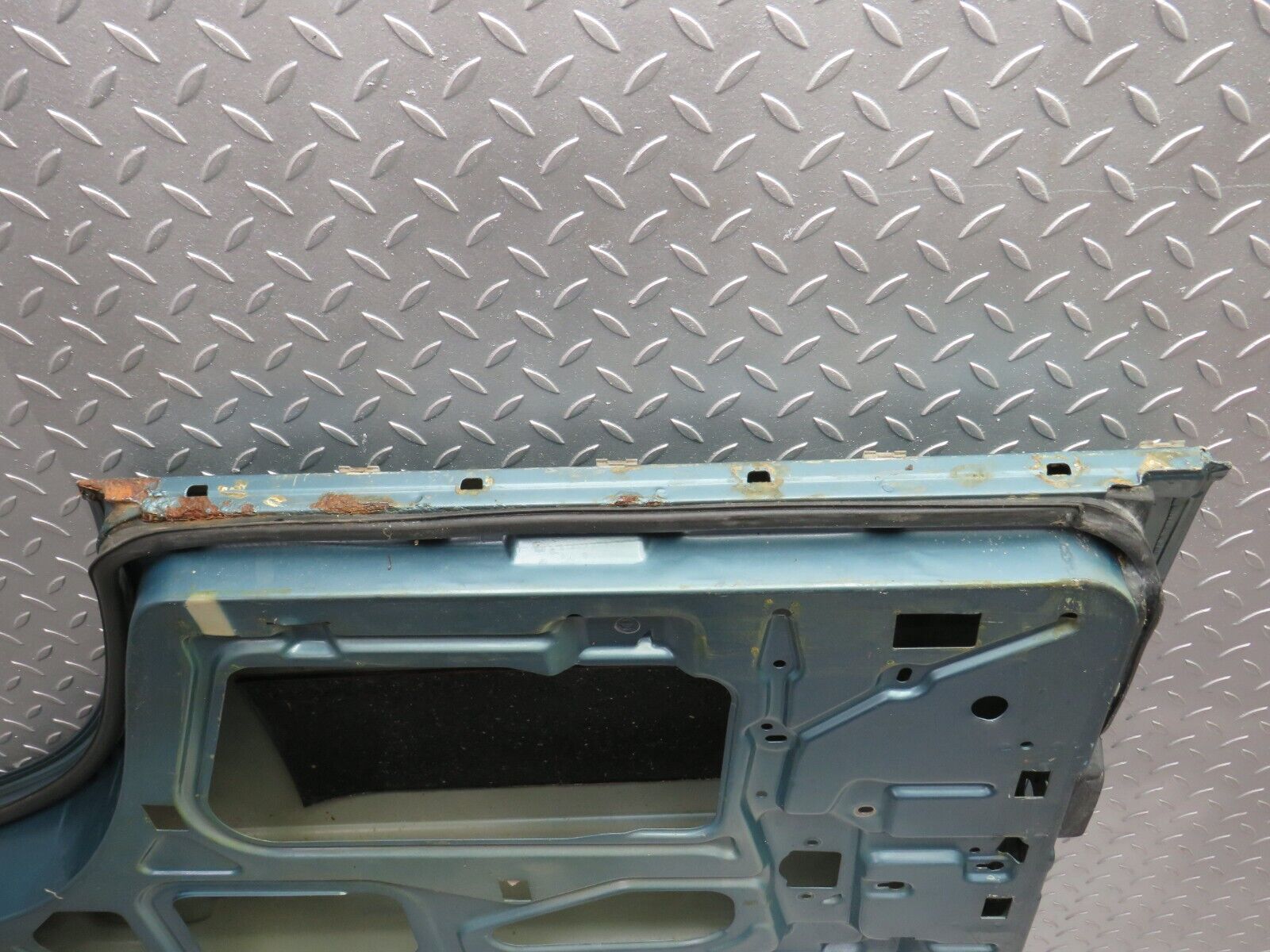 30826 Mercedes-Benz W201 190E 2.0L Rear Right Door