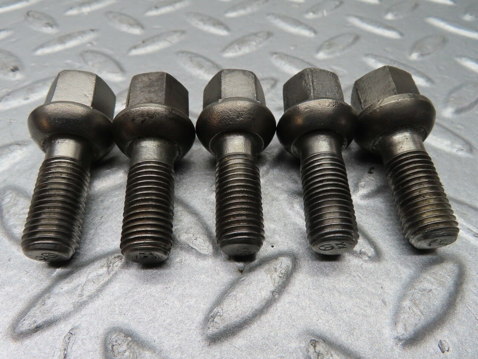 20532 Mercedes-Benz 5x Alloy Wheel Lug Bolt M12x1.5