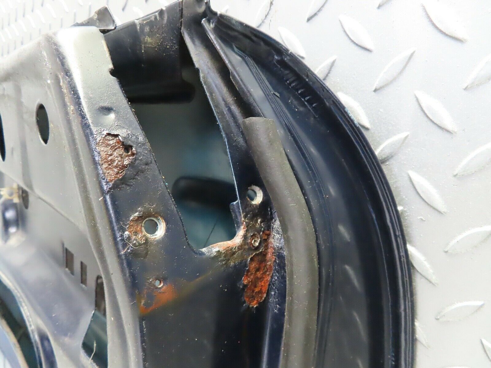 19839 Mercedes-Benz R129 300SL Coupe Right Door