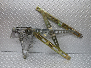 36862 Mercedes-Benz C126 420SEC Right Door Power Window Regulator 1267202646 1267250411