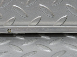 32573 Mercedes-Benz S124 300TE Wagon Sunroof Chrome Trim