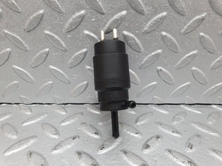 41097 Mercedes-Benz W126 300SE Windscreen Washer Pump 1248690121