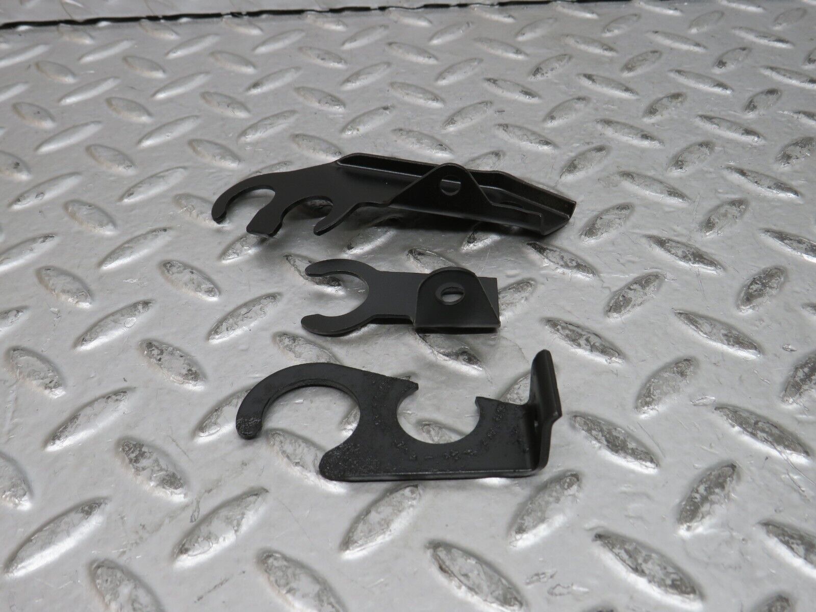 28498 Mercedes-Benz S123 240D Wagon Wire Cable Bracket