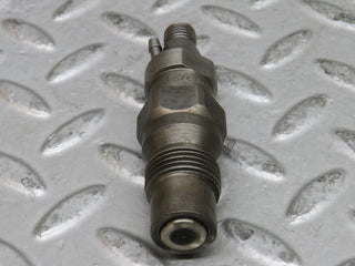 28504 Mercedes-Benz S123 240D Wagon Fuel Injector Bosch KCA30S35/4