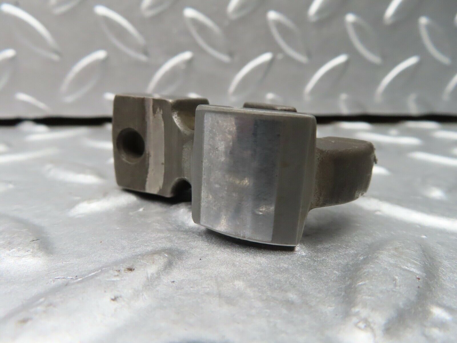 20714 Mercedes-Benz R107 450SL Valve Rocker Arm With Retaining Spring