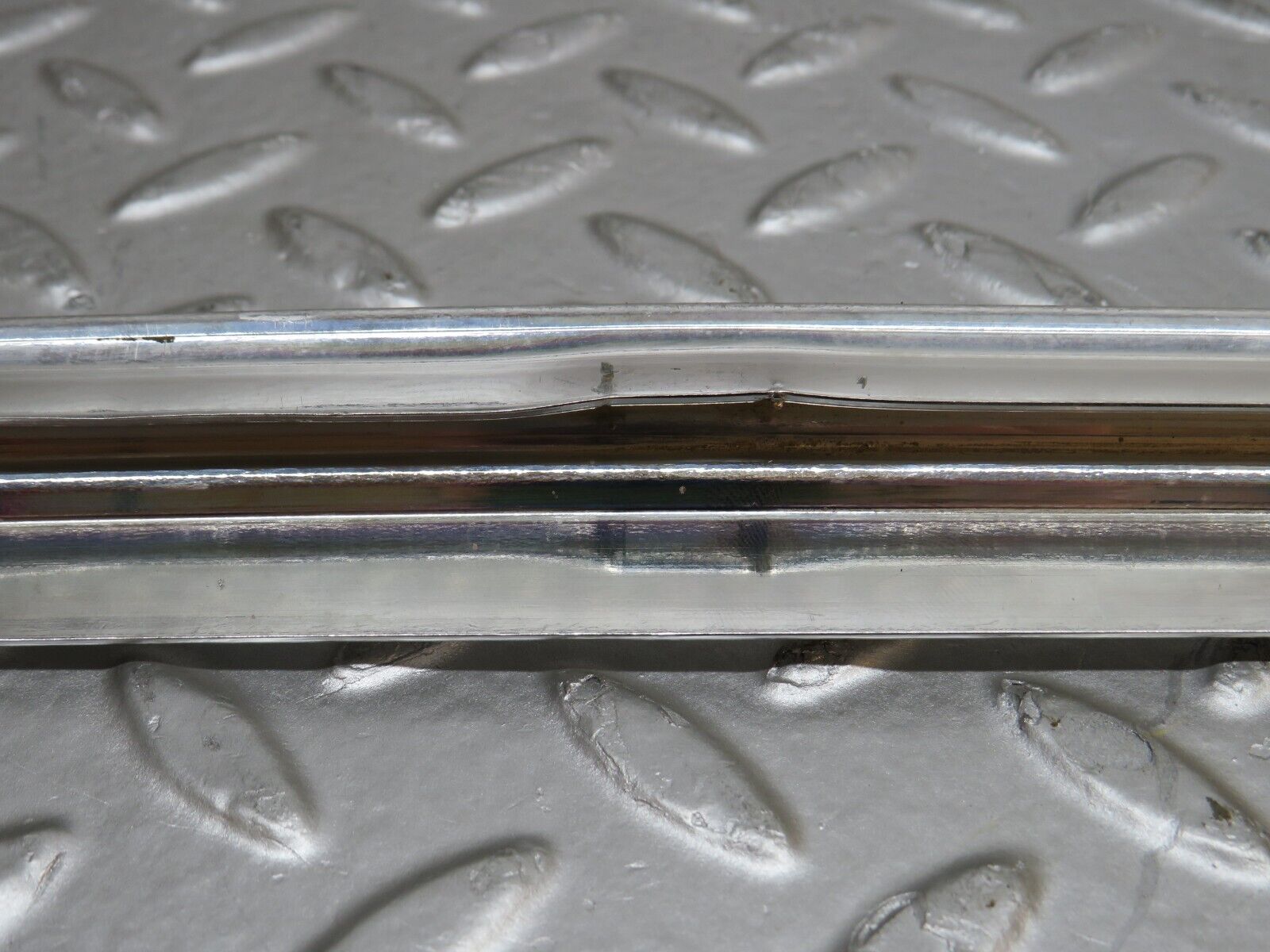 37381 Mercedes-Benz W109 300SEL Front Windscreen Chrome Frame