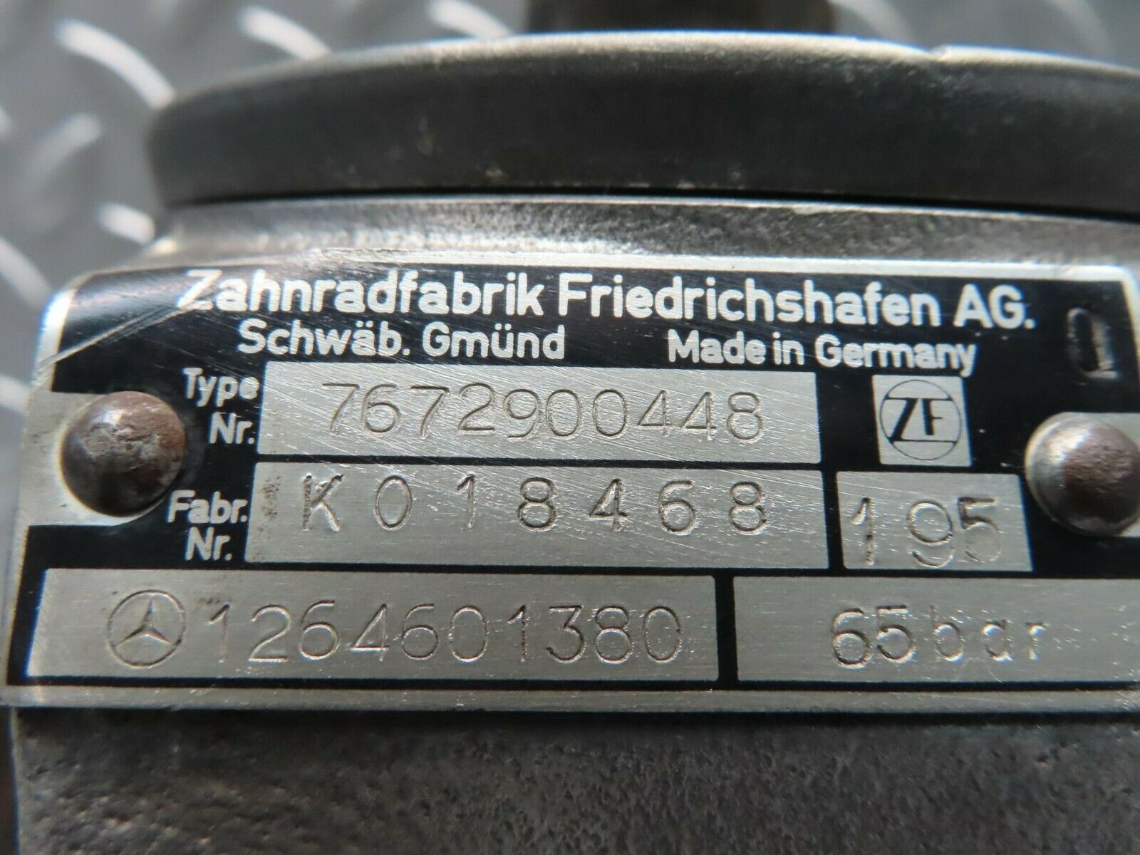 11459 Mercedes-Benz C123 230CE Coupe Power Steering Pump 7672900448 1264601380