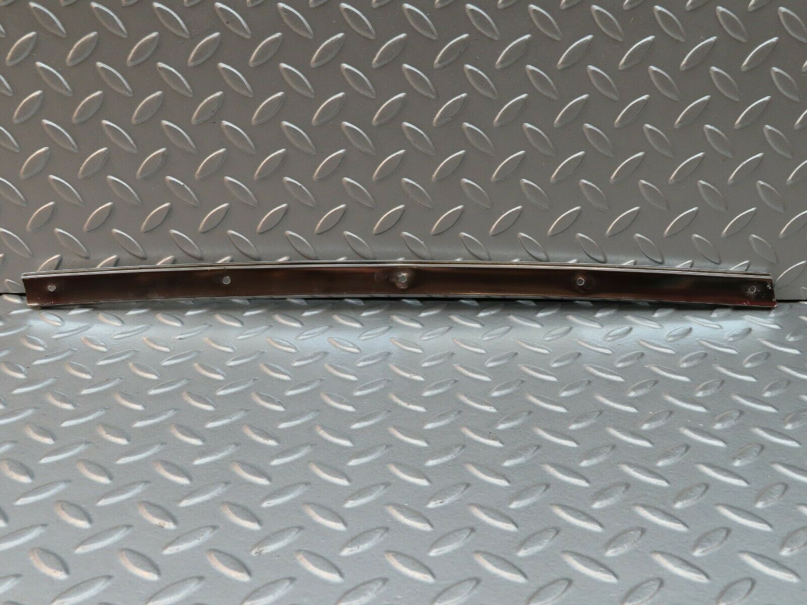 5079 Mercedes-Benz R107 350SL Coupe Sealing Rail A Pillar Right