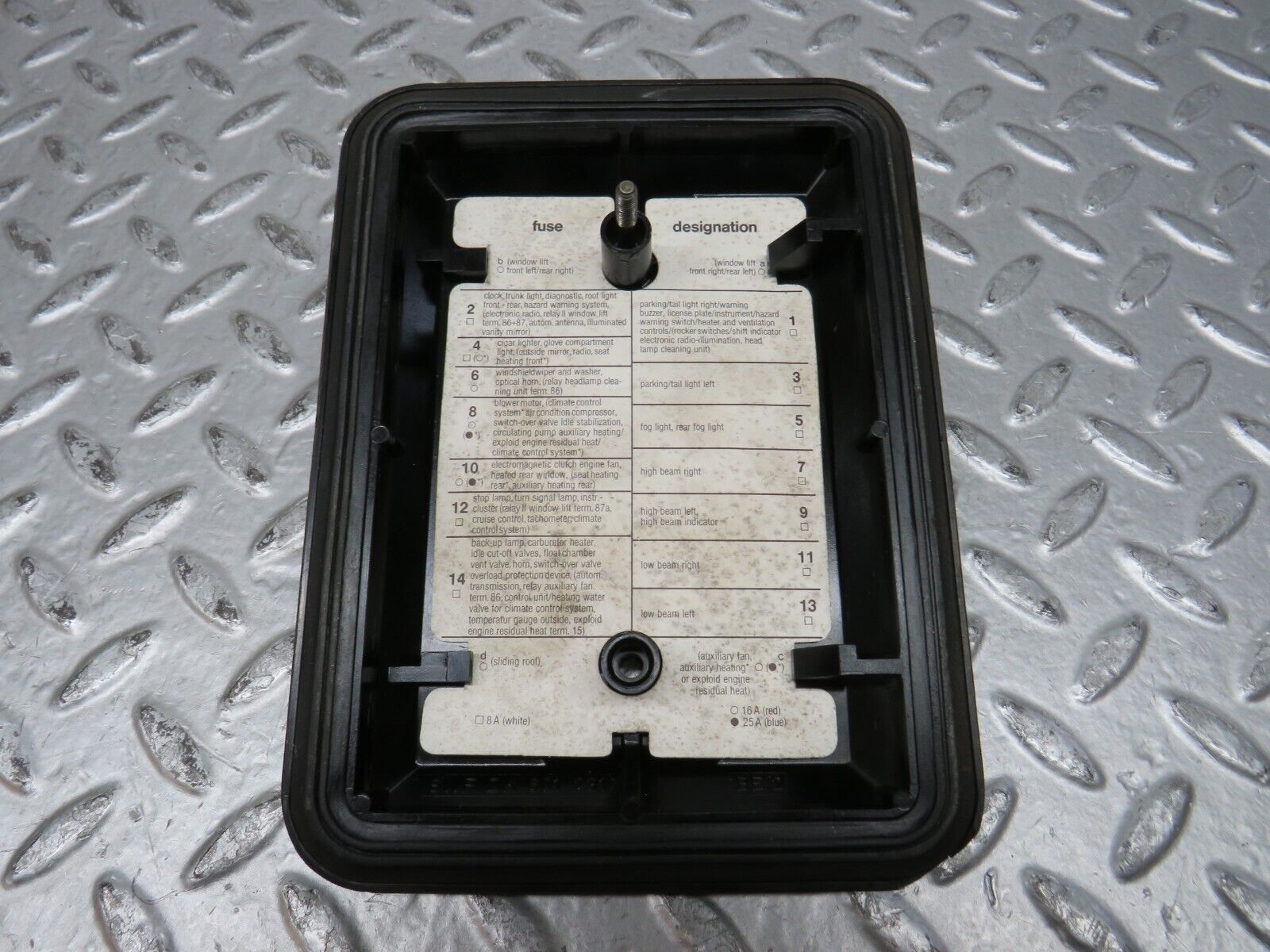 28750 Mercedes-Benz W123 230E Fuse Box Cover Lid 1235400082