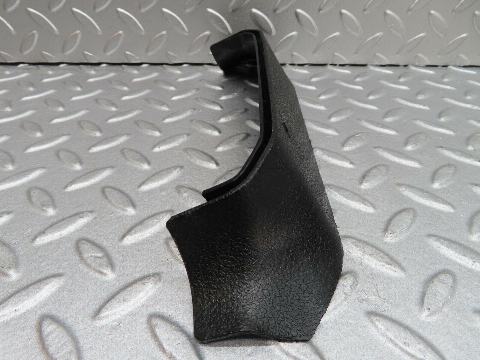 14284 Mercedes-Benz W116 350SE B Pillar Bottom Cover Right Side 1166920222