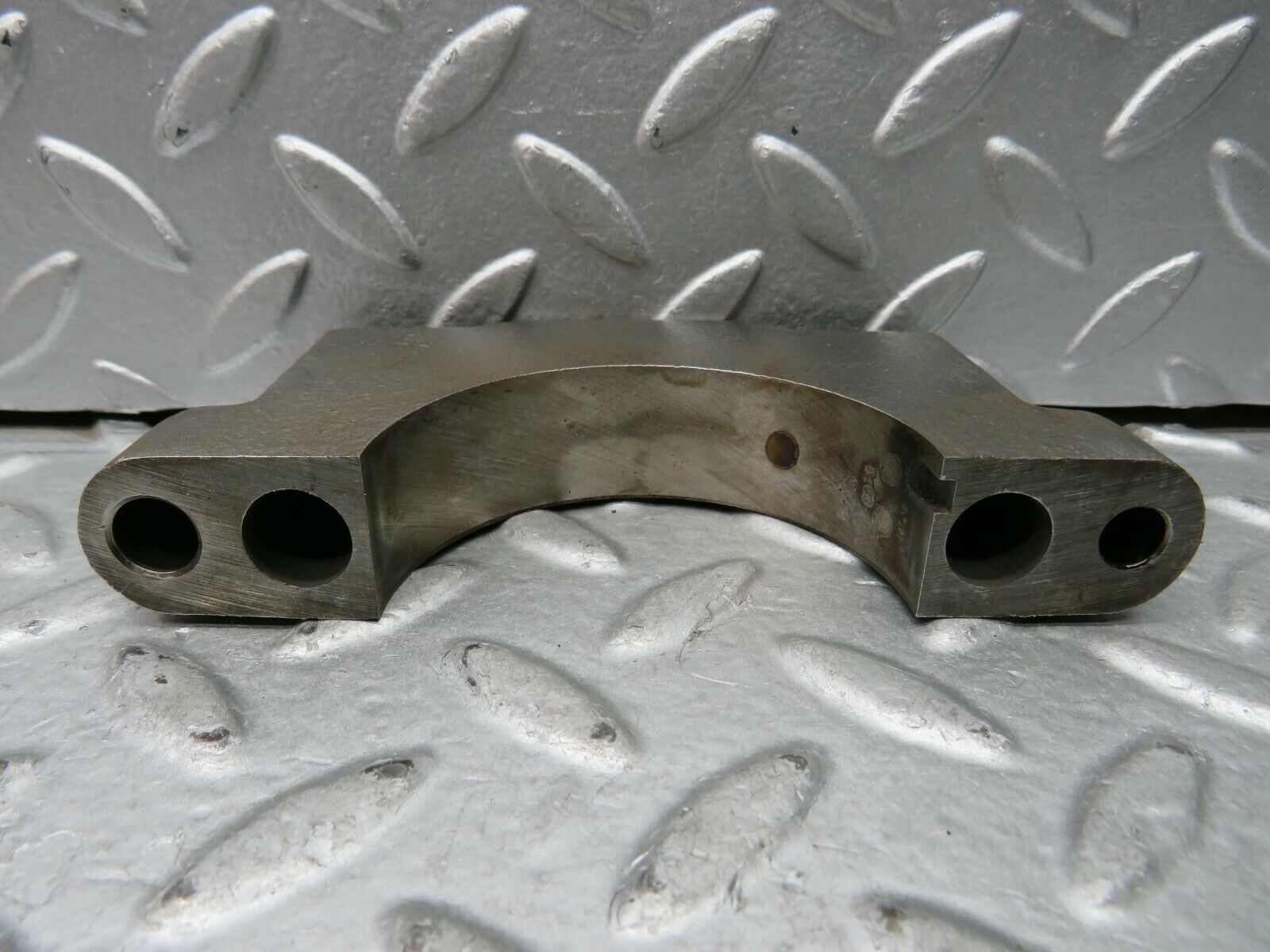 22116 Mercedes-Benz S123 280TE Crankshaft Bearing Holder Block 1080110211
