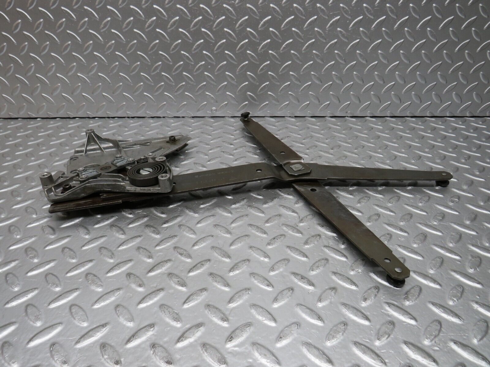 30171 Porsche 924 Left Door Power Window Regulator 477837375