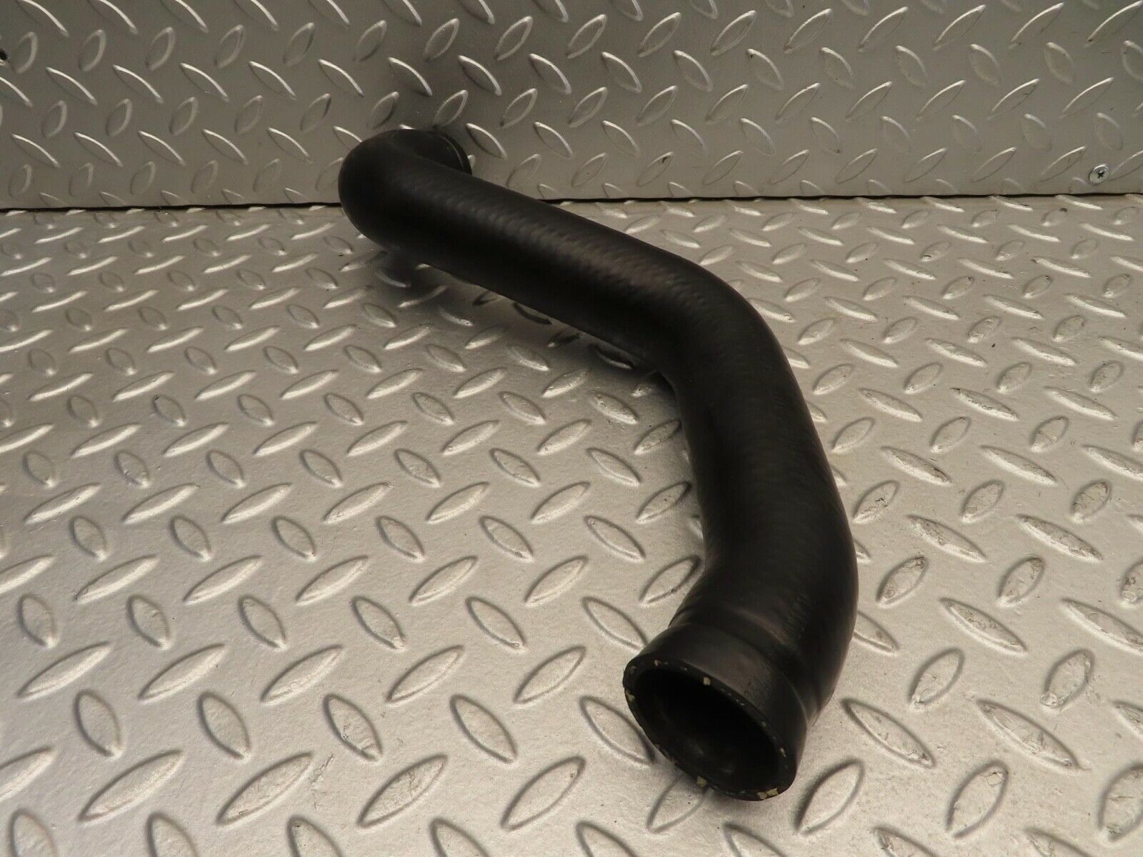 11721 Mercedes-Benz R107 450SL Radiator Hose 1165013482