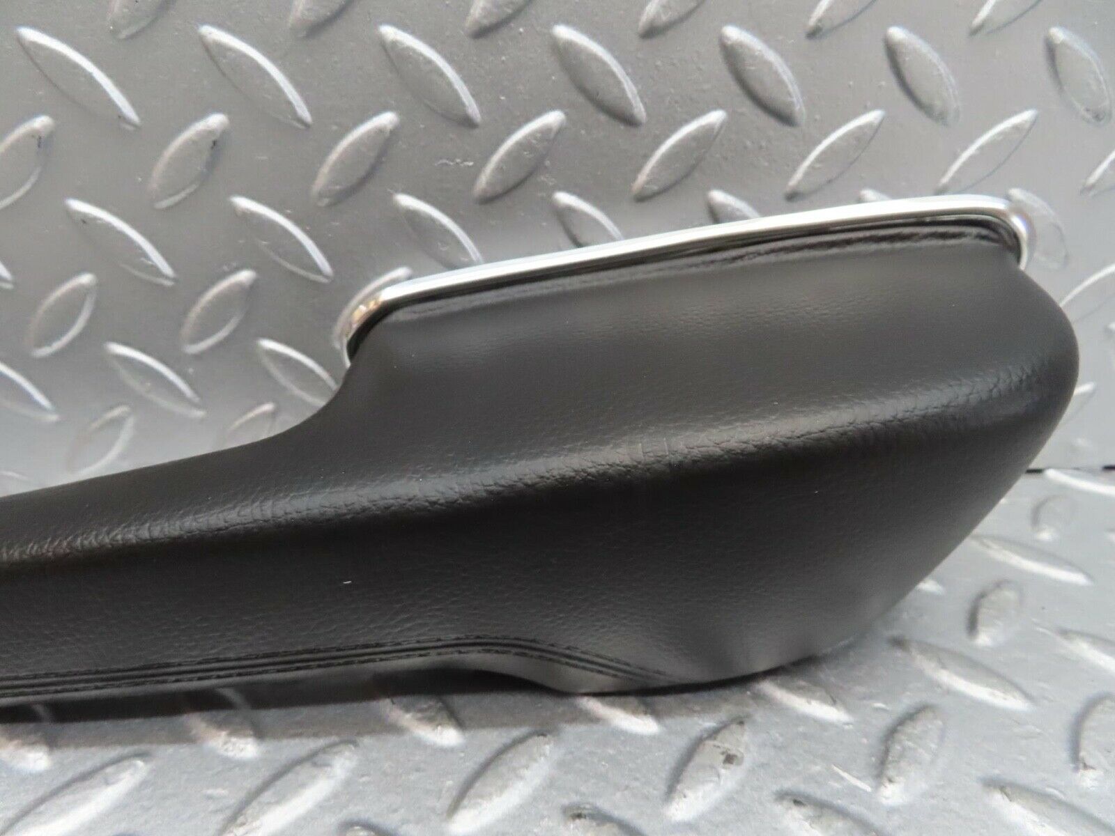 14205 Mercedes-Benz W116 350SE Rear Right Interior Door Handle Black