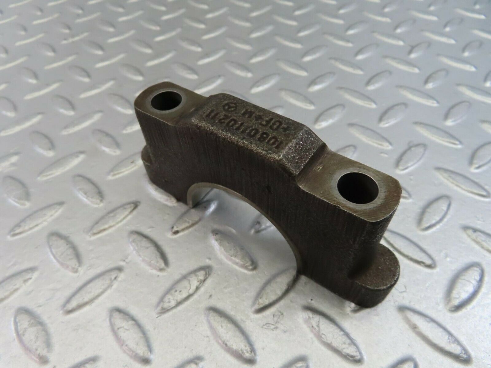 9875 Mercedes-Benz C123 280CE Coupe Crankshaft Bearing Holder Block 1080110211