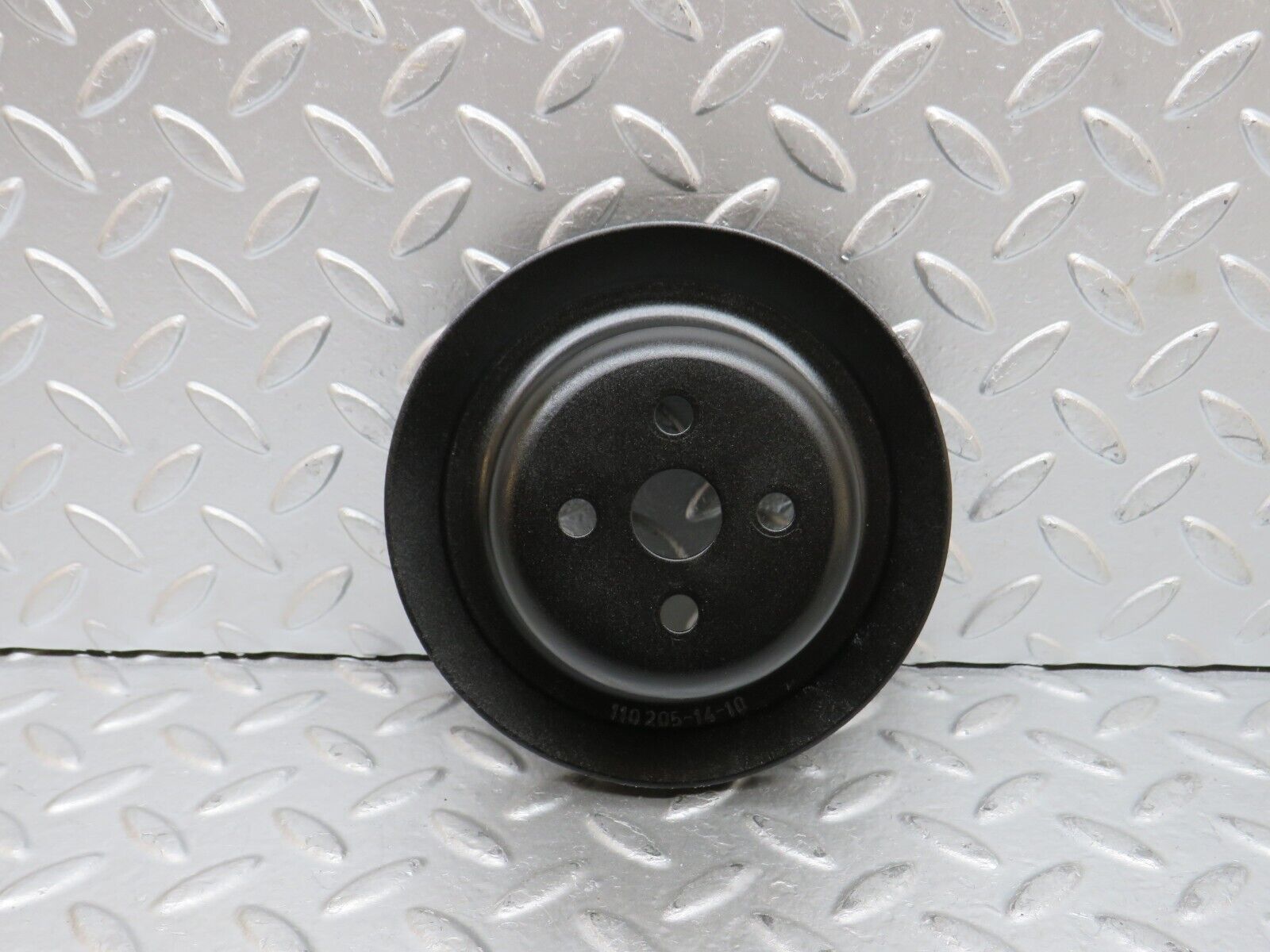 27906 Mercedes-Benz W123 280E Water Pump Pulley 1102051410