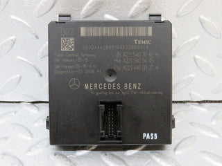 35147 Mercedes-Benz W221 Central Gateway ECU 2215407045