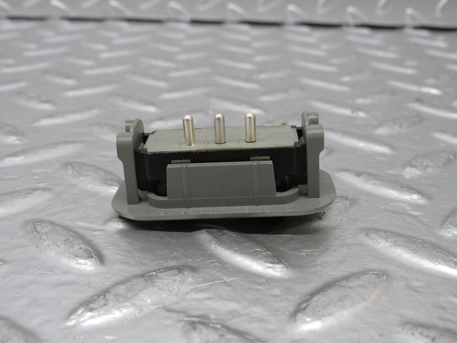 24932 Mercedes-Benz W140 S320 Dome Light Switch 1408210651