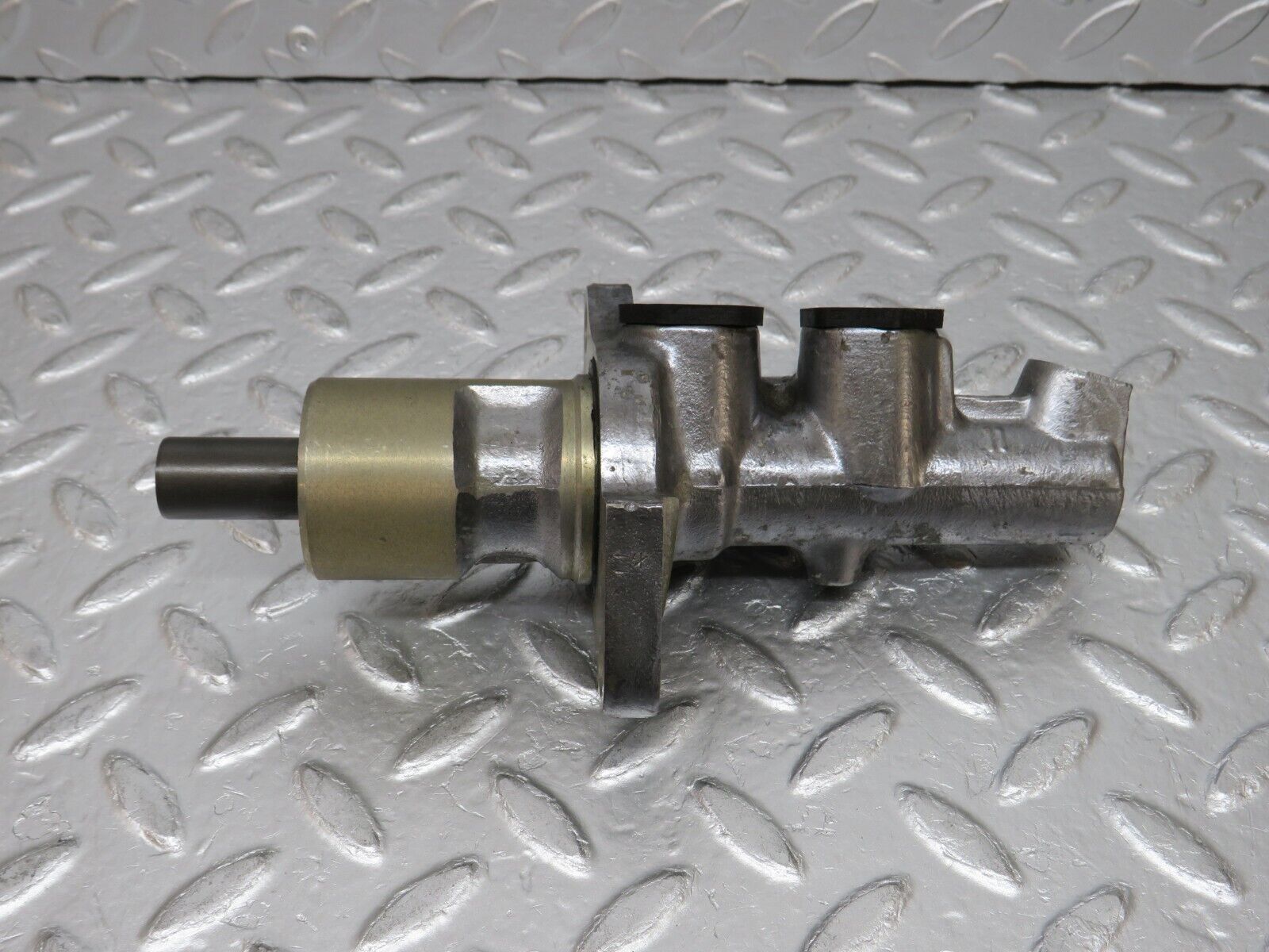 32424 Mercedes-Benz S124 300TE Wagon Brake Master Cylinder Ate