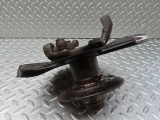 20490 Mercedes-Benz W114 280CE Coupe Front Left Wheel Hub