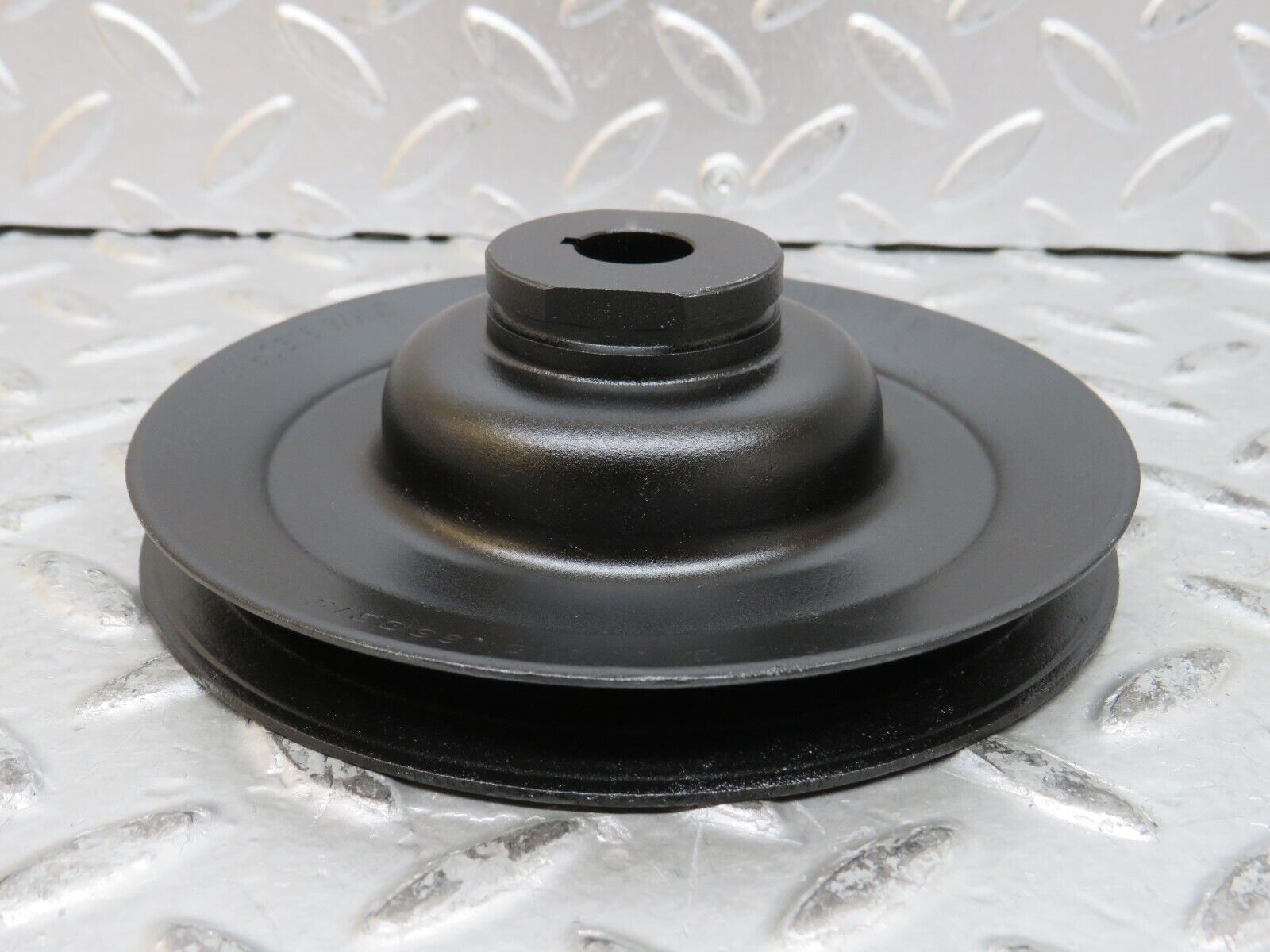 28440 Mercedes-Benz S123 240D Wagon Power Steering Pump Pulley 6154660315