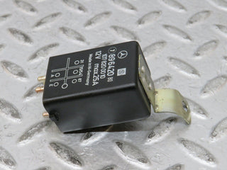 27860 Mercedes-Benz W123 280E Rear Heated Window Relay 1078200010
