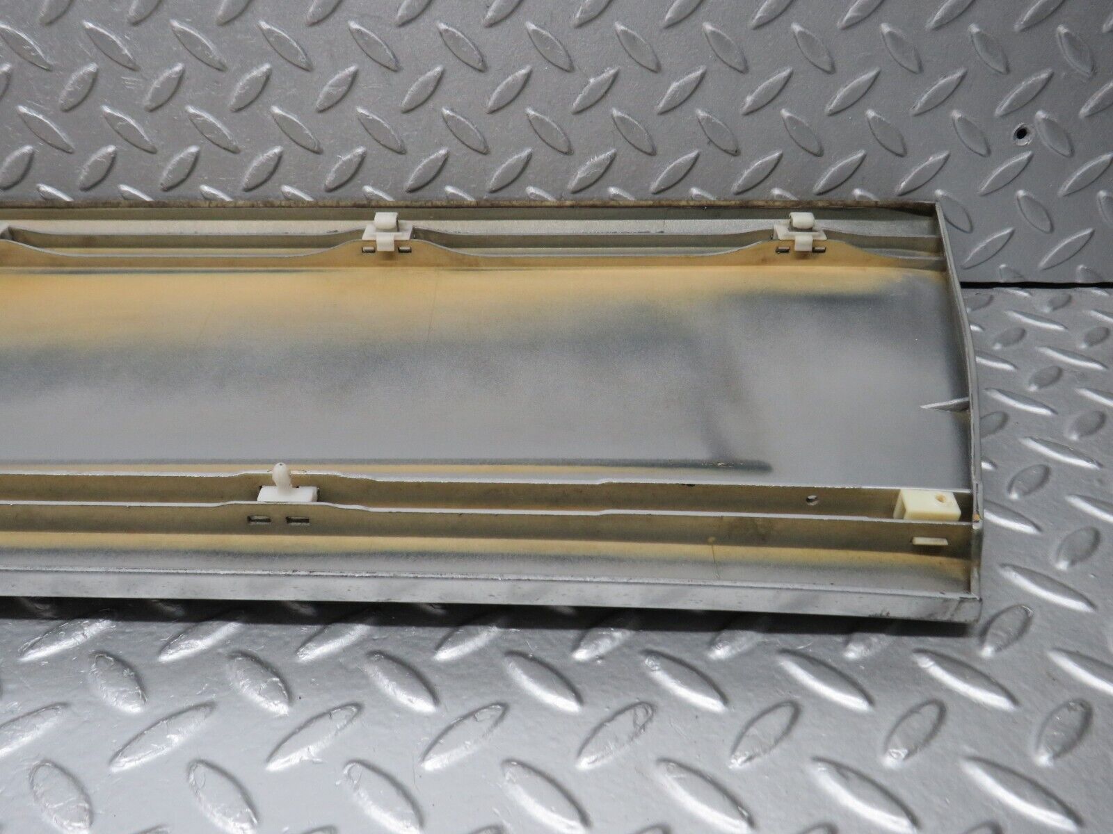 39381 Mercedes-Benz R129 320SL Coupe Right Door Lower Moulding Trim 1296902240