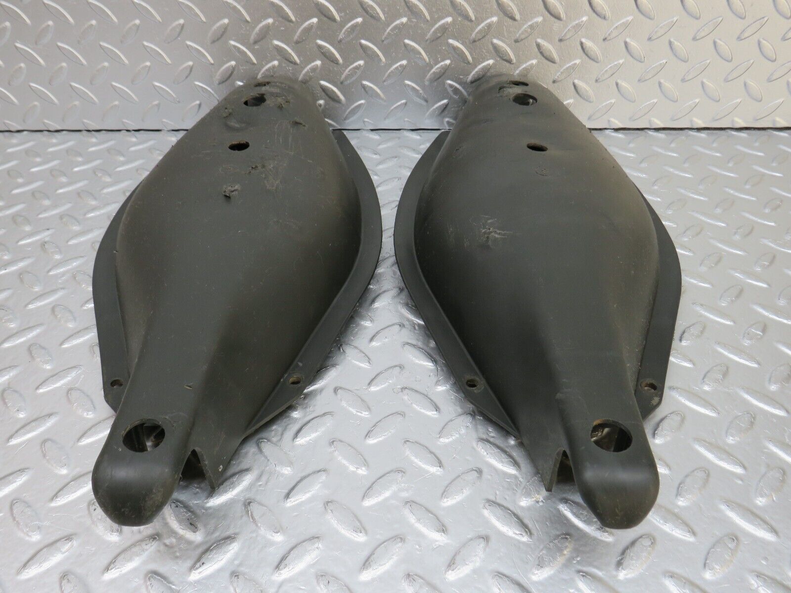 34115 Mercedes-Benz W124 260E Rear Control Arm Cover Pair 1243520088