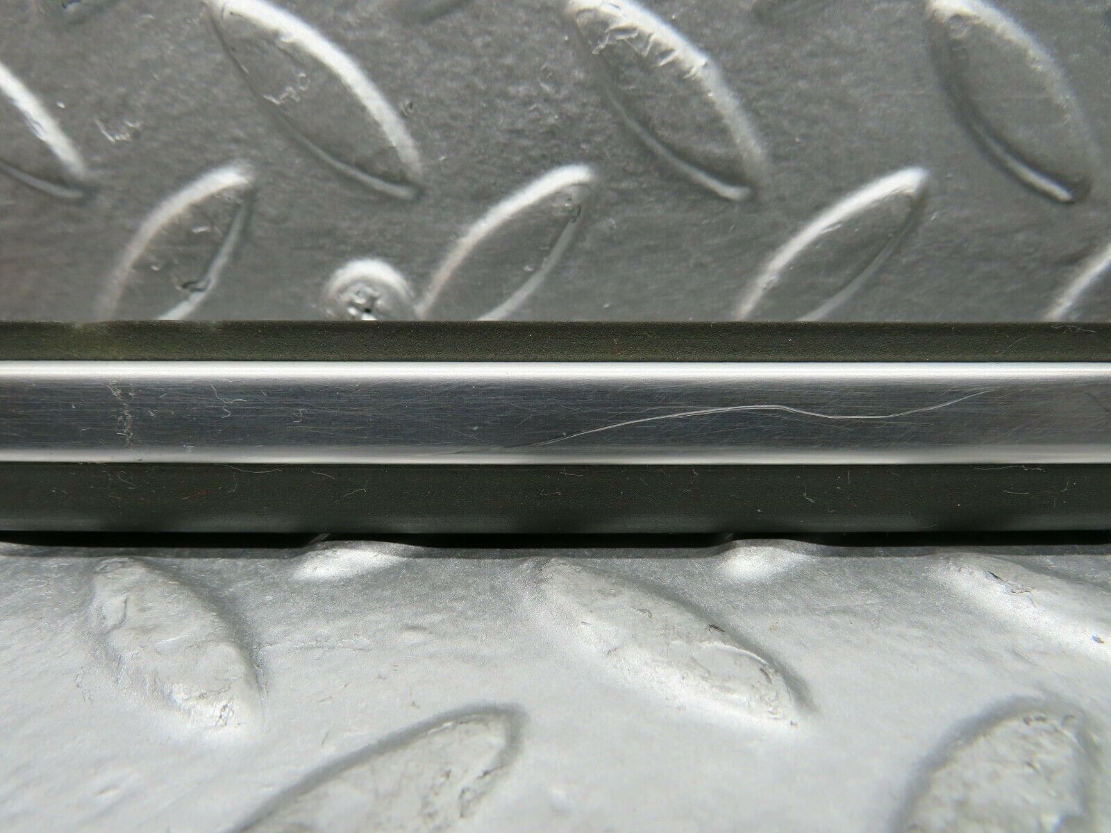 22023 Mercedes-Benz S123 280TE Front Left Fender Wing Centre Moulding Trim