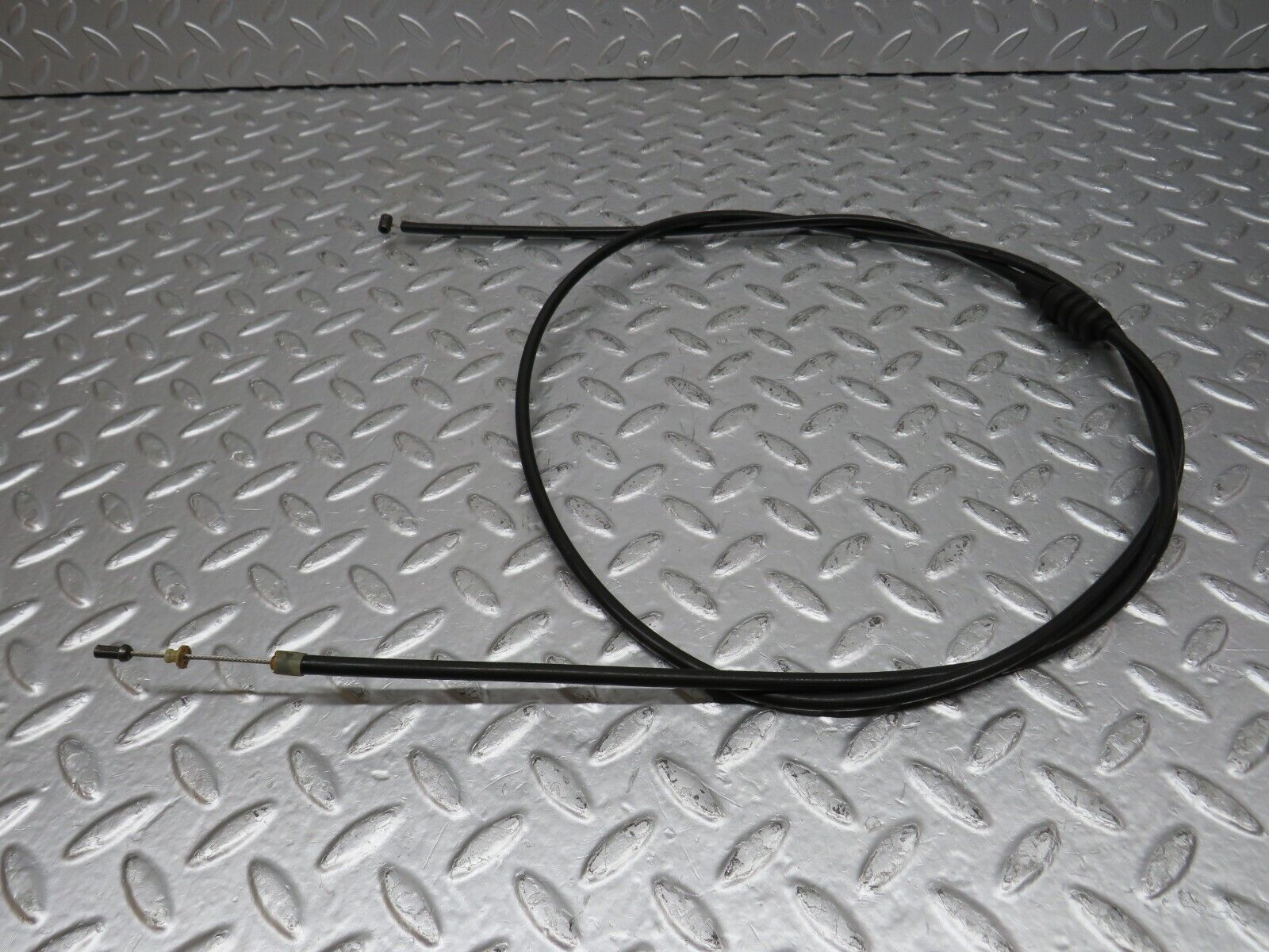 33511 Mercedes-Benz W202 C180 Bonnet Release Cable 2028800159
