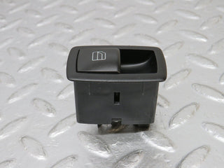 32744 Mercedes-Benz W245 Rear Right Electric Window Switch 2518200510