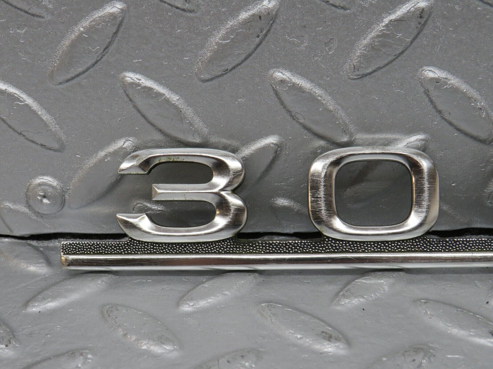 40692 Mercedes-Benz W123 300D Trunk Badge Emblem 1238170915
