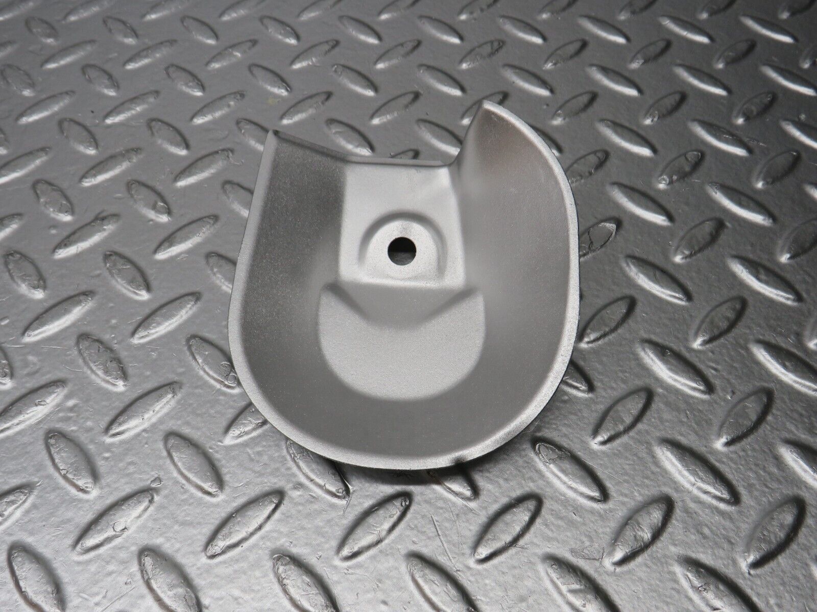 30904 Mercedes-Benz W201 190E 2.0L Engine Mount Bracket Heat Shield