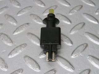33472 Mercedes-Benz W202 C180 Brake Light Switch 0005457709