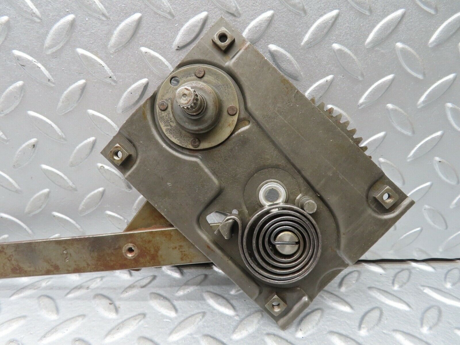 19005 Mercedes-Benz W121 190b Ponton Front Left Manual Window Regulator