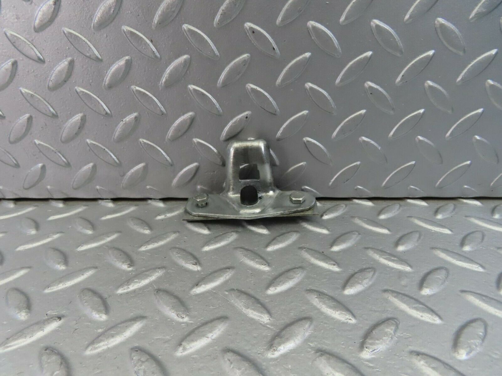 10836 Mercedes-Benz W123 230E Trunk Lock Latch 1237580150