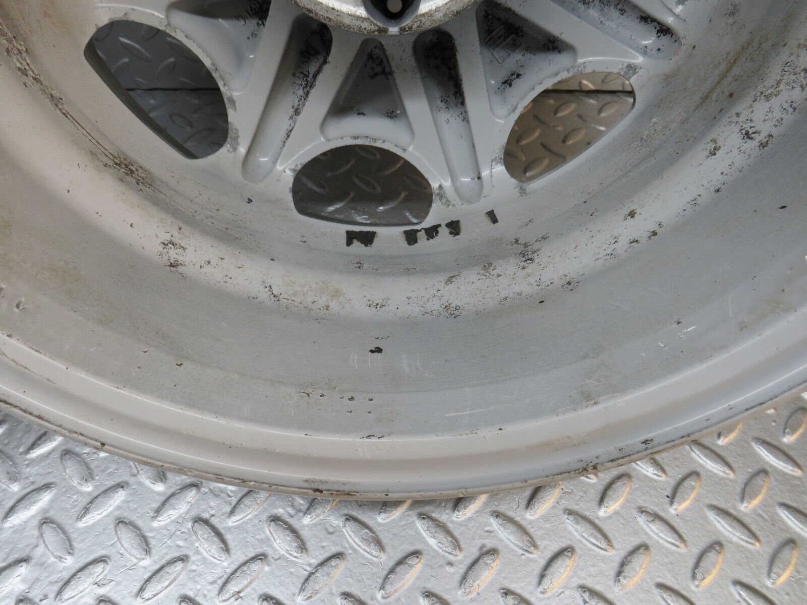 39530 Mercedes-Benz Alloy Wheel Set 8Jx16H2 ET34 1244011402