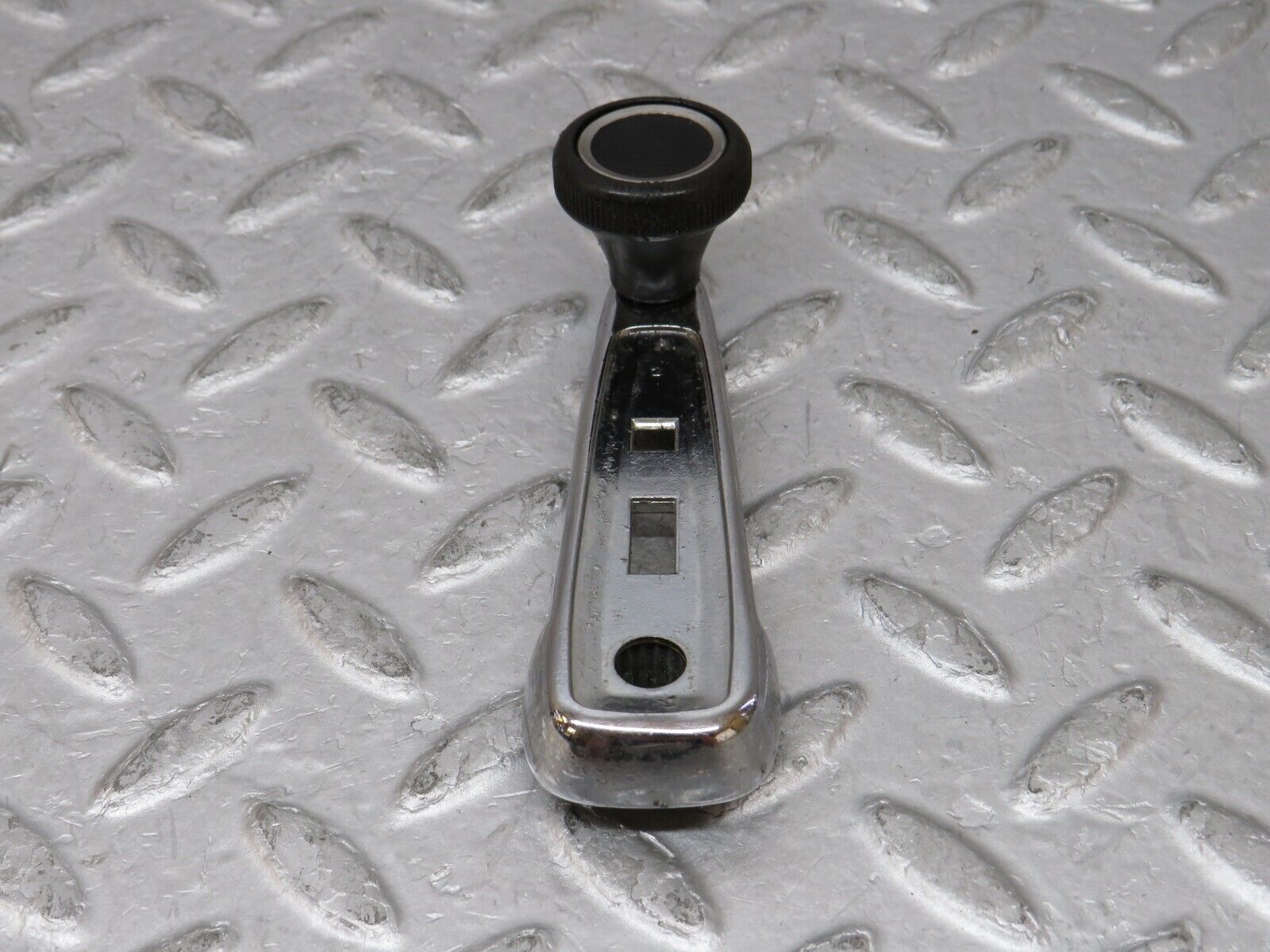 35727 Mercedes-Benz W108 Window Lifter Crank Handle