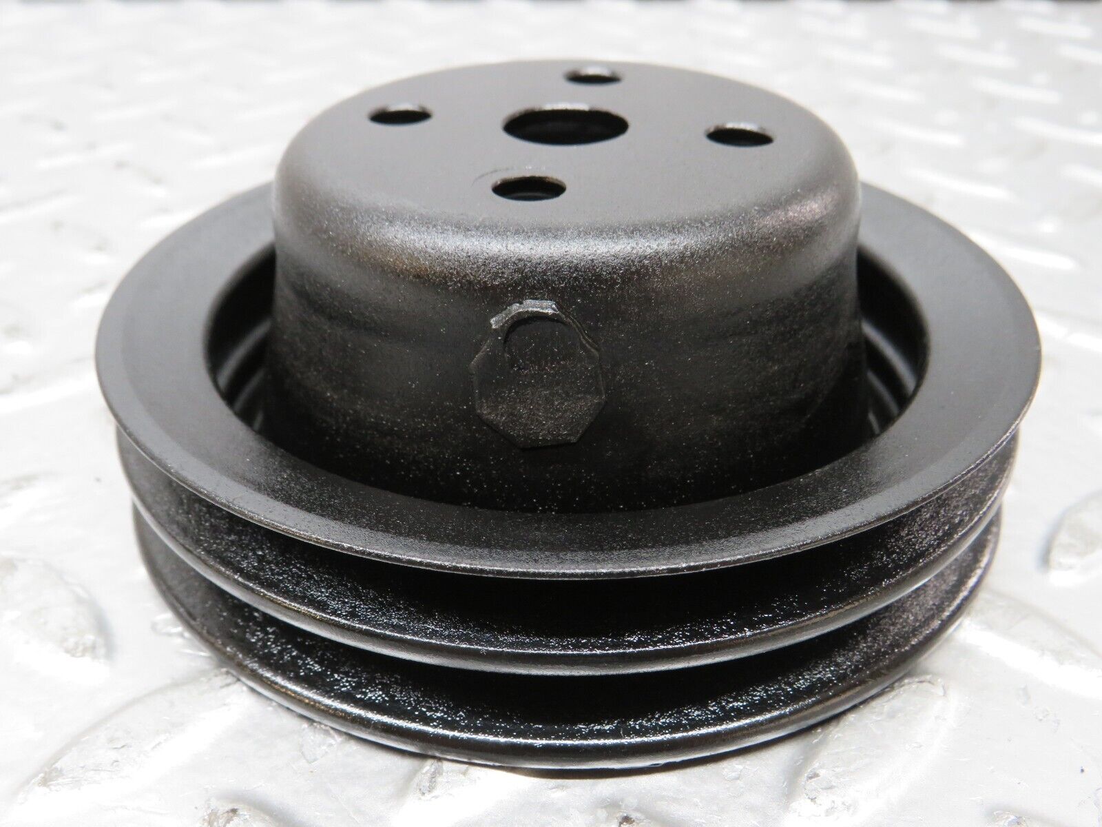 26232 Mercedes-Benz W116 450SEL Water Pump Pulley