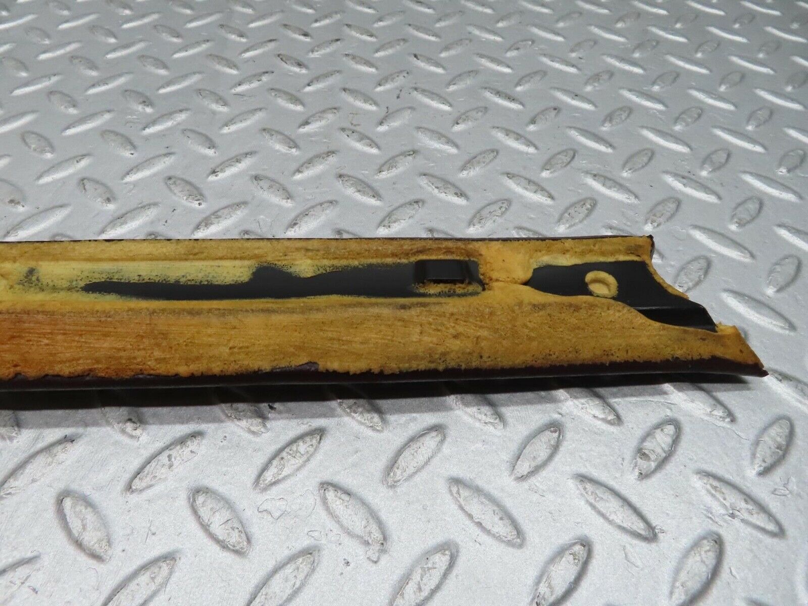 12247 Mercedes-Benz W108 280SE 3.5 A Pillar Trim Cover Left Brown