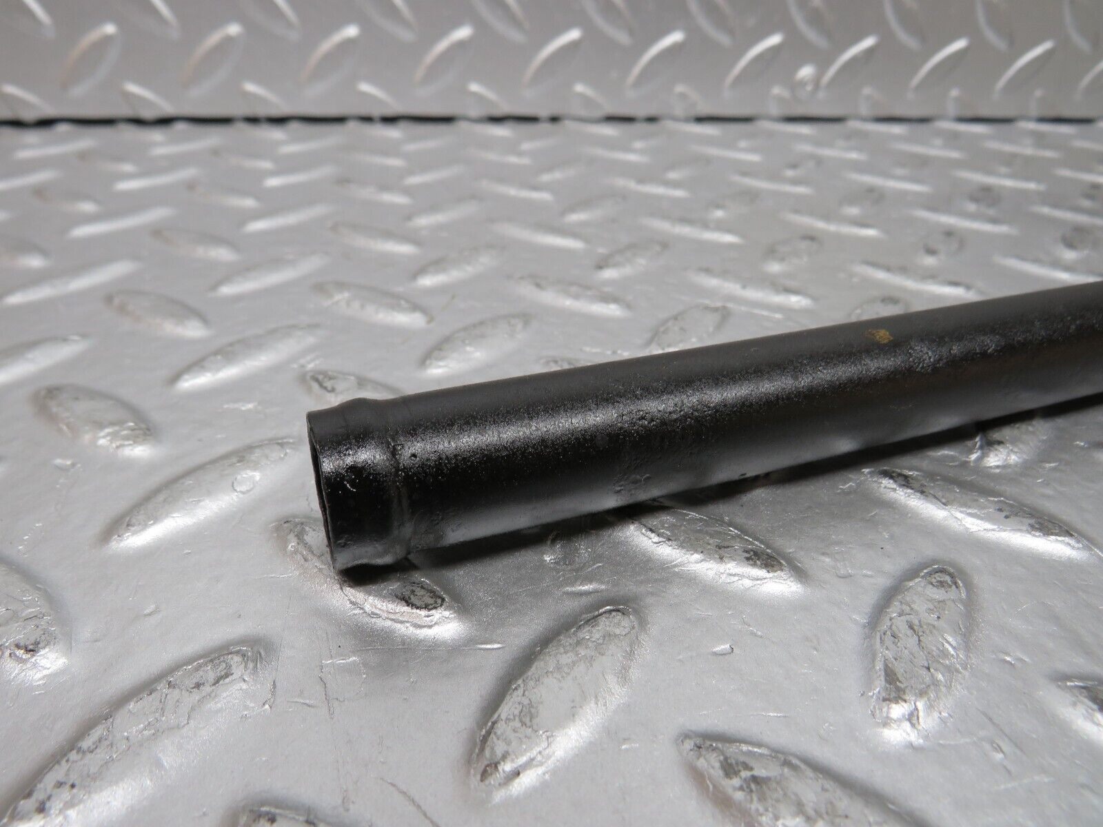 32097 Mercedes-Benz W123 230E Cooling Hose Pipe