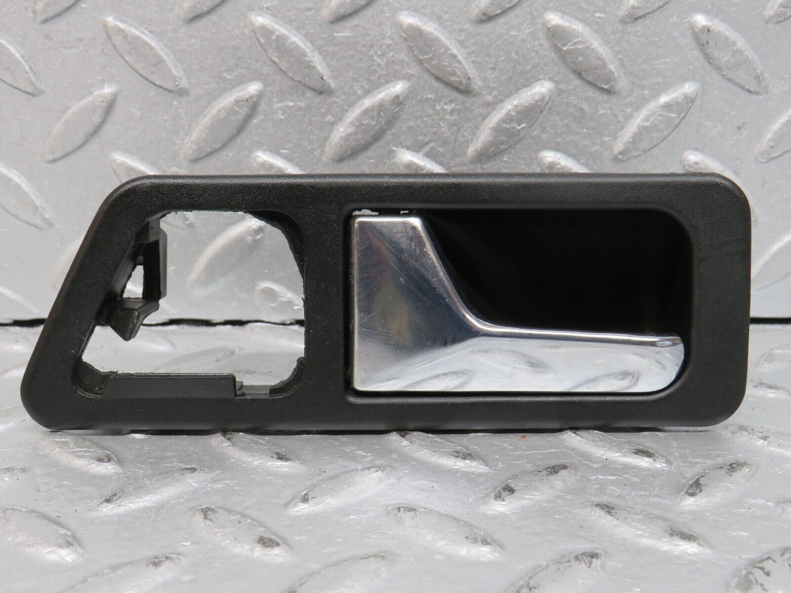38725 Mercedes-Benz W201 190E 2.6L Rear Left Interior Door Handle 2017660164