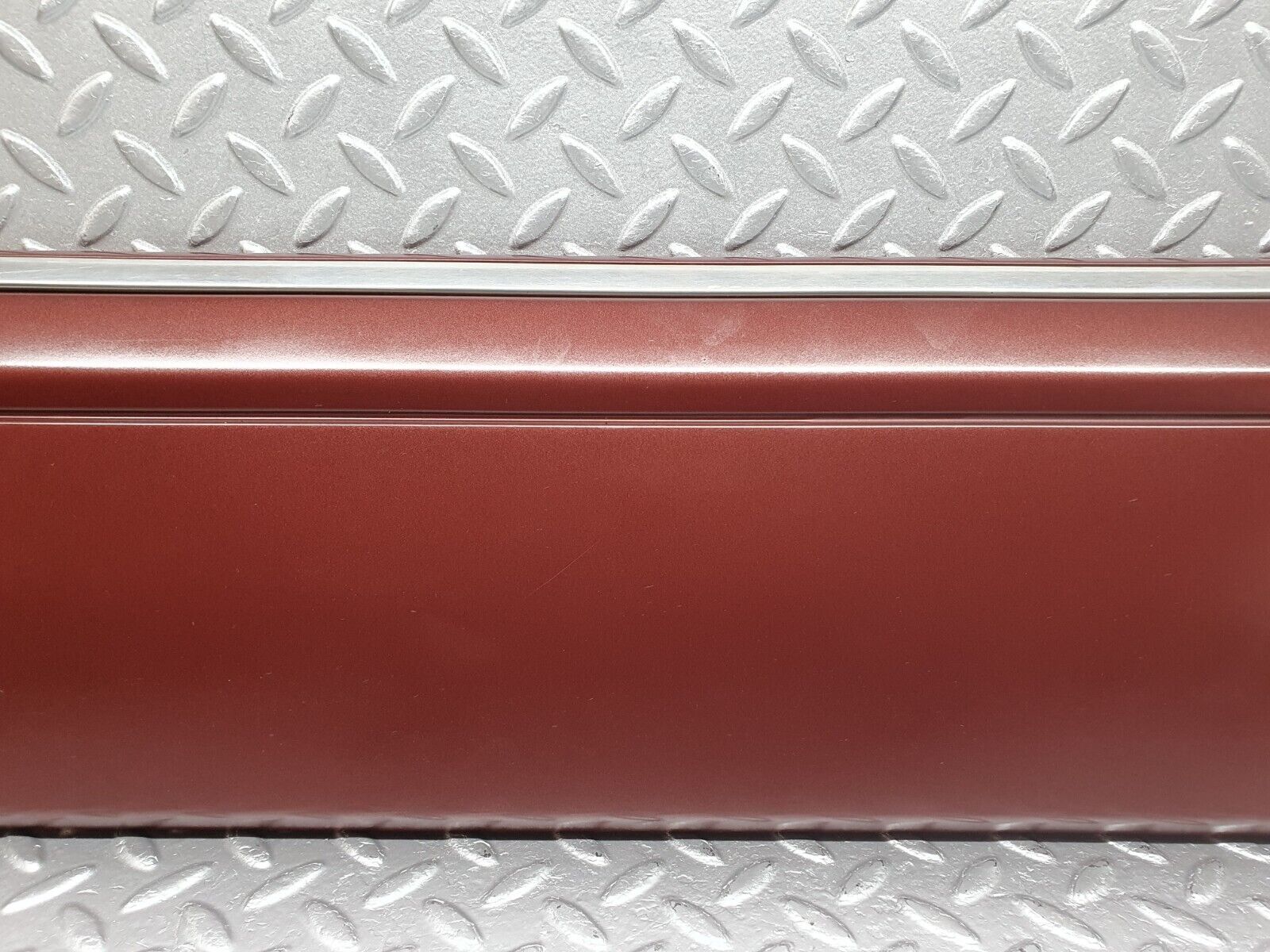 40911 Mercedes-Benz W126 300SE Front Left Door Moulding Trim 1266903740