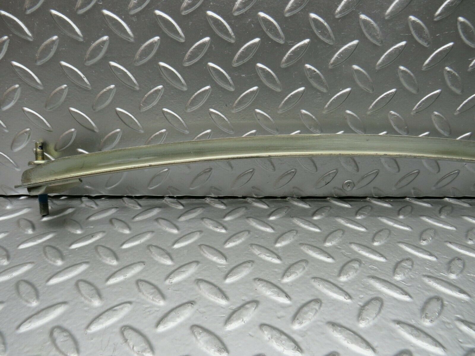 22534 Mercedes-Benz C124 E220 Coupe Left Door Window Channel