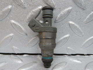 R129 SL fuel injector used OEM