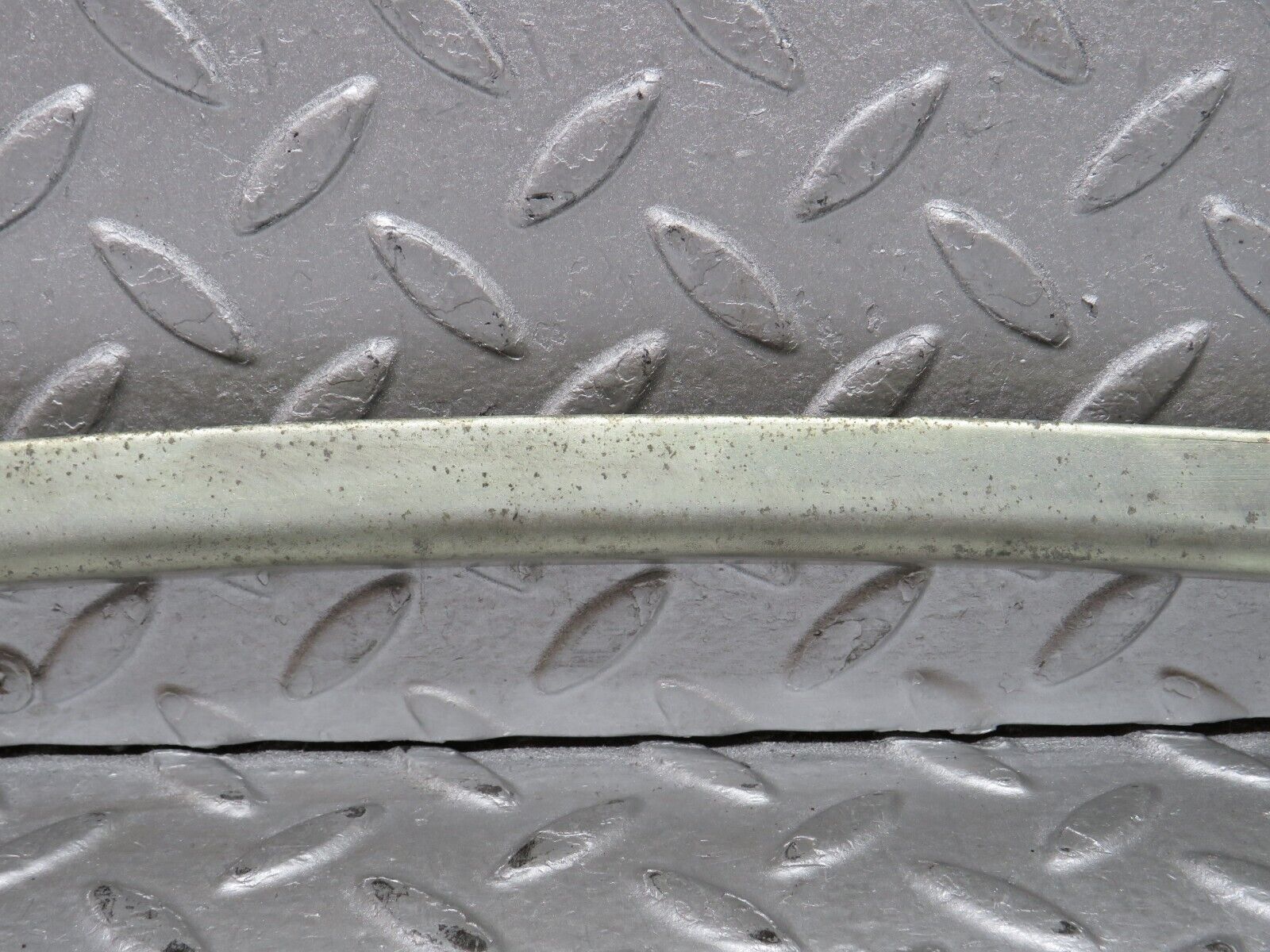 37801 Mercedes-Benz A124 320E Cabriolet Front Right Window Channel