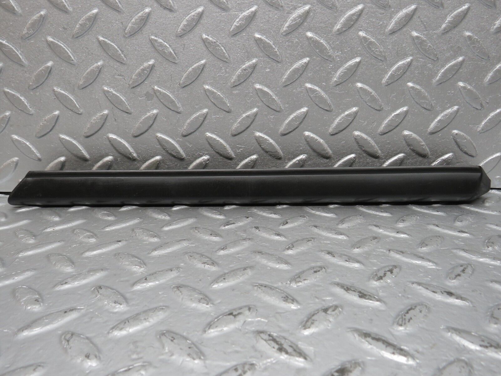 40126 Mercedes-Benz R107 350SL Front Left Fender Wing Lower Trim