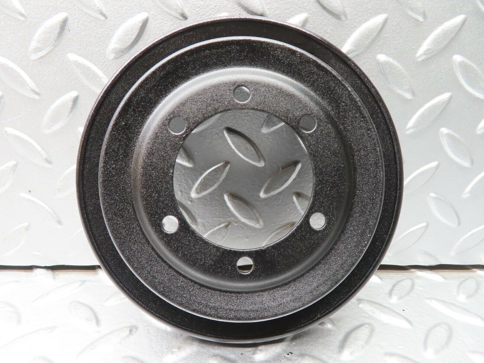 21284 Mercedes-Benz W123 230E Crankshaft Pulley 1020320404