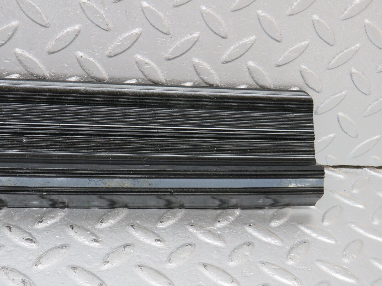 40633 Mercedes-Benz W123 300D Rear Right Door Sill Trim Black